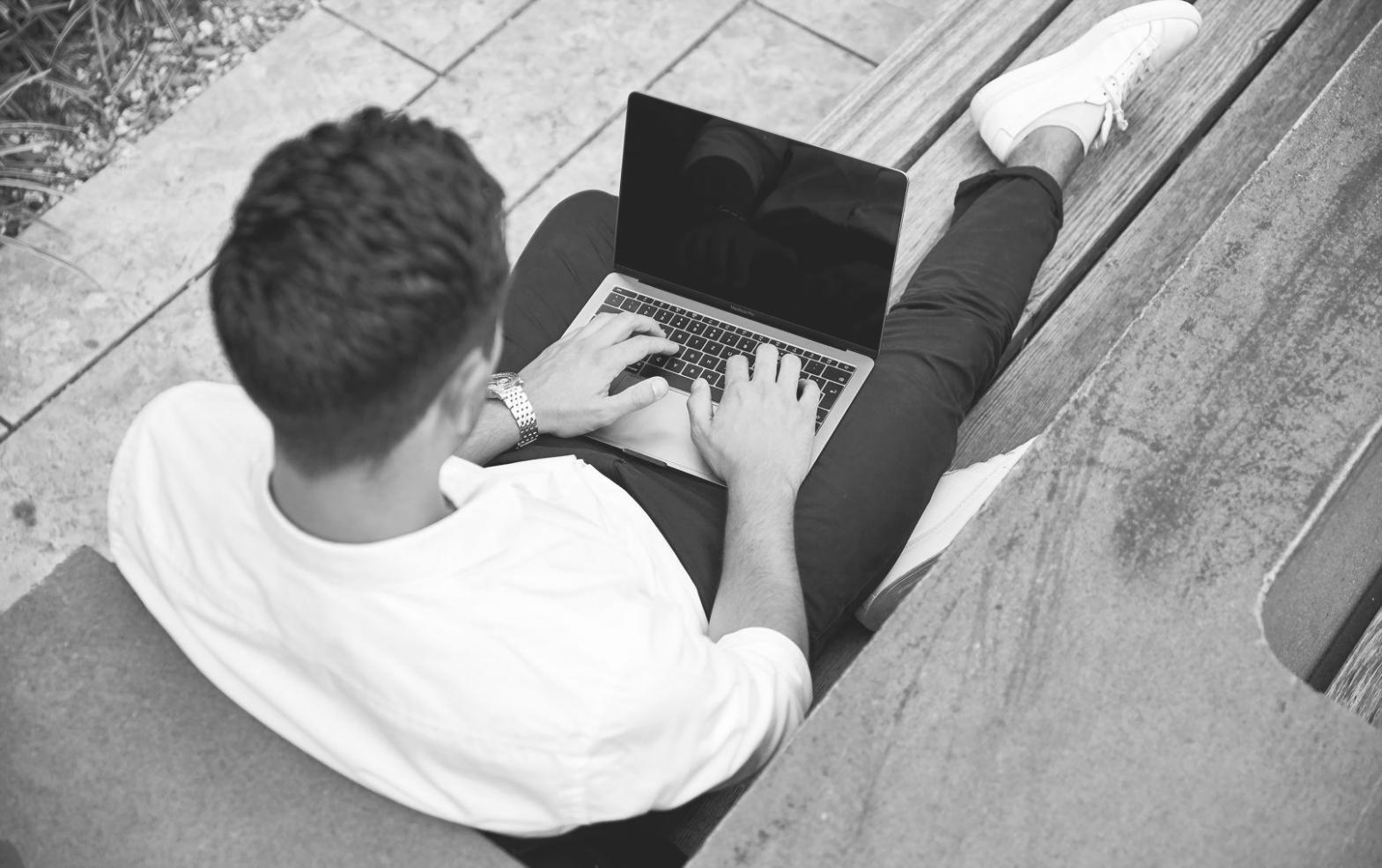 Espace de travail collaboratif pour la planification financière familiale